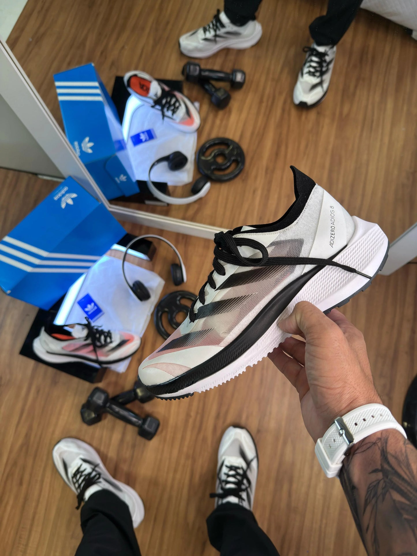 TÊNIS ADIDAS ADIZERO 08