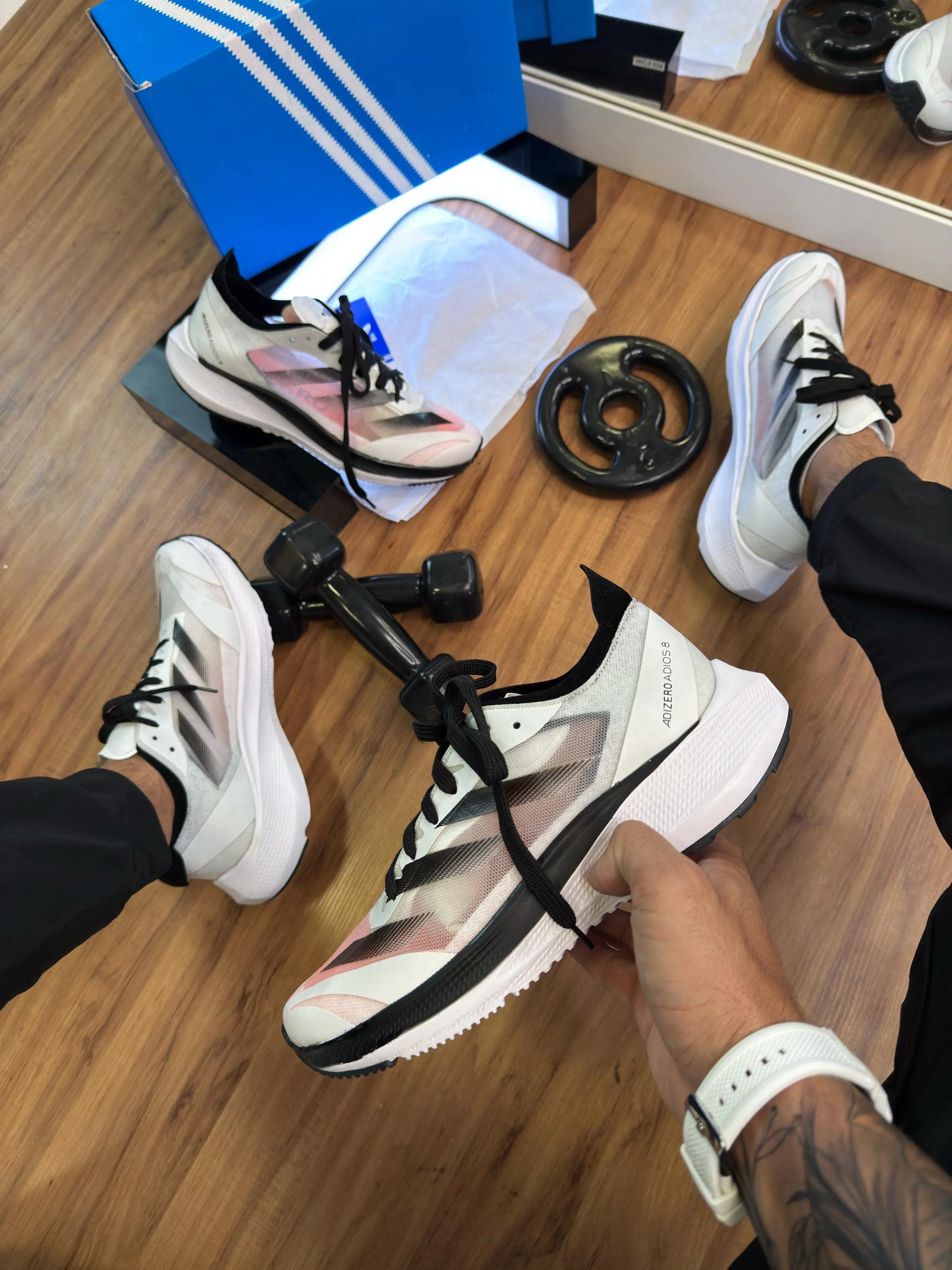TÊNIS ADIDAS ADIZERO 08