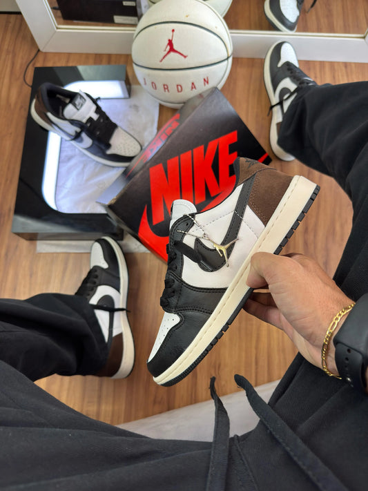 TÊNIS JORDAN TREVIS MOCHA
