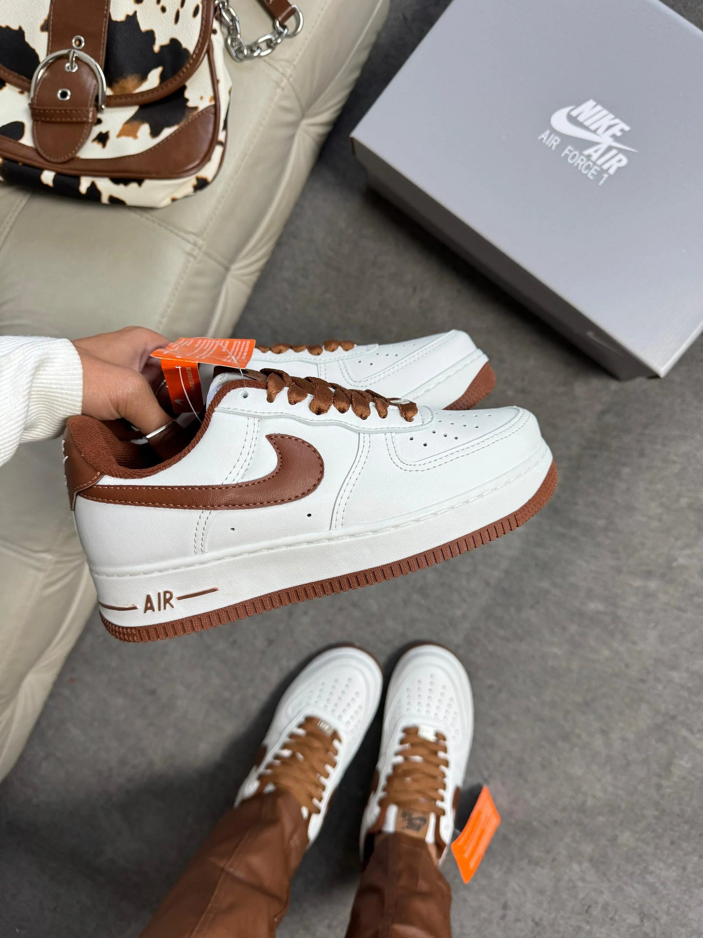TÊNIS AIR FORCE LINHA LUXO BRANCO & CACAU