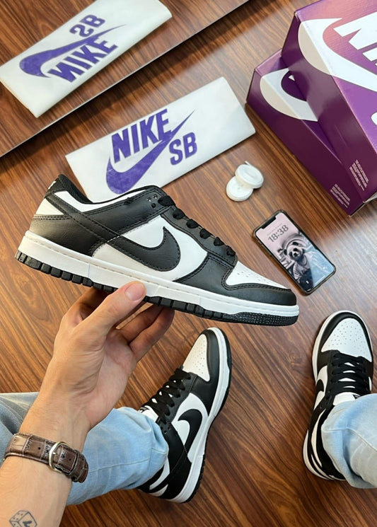 Tênis Dunk Low Panda Luxo
