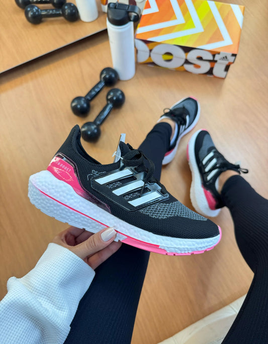 TÊNIS ADIDAS ULTRA BOOST